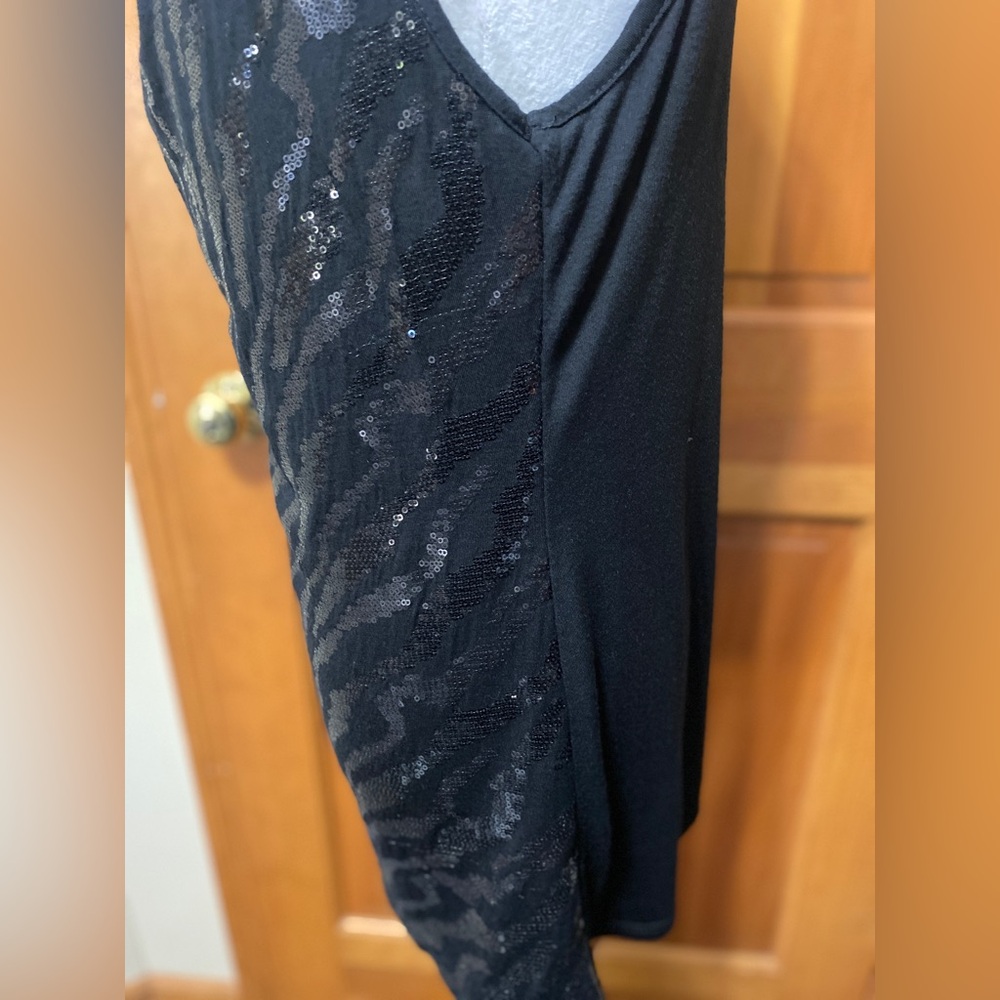 Sequined Embellished Tank Top - Picture 4 of 4